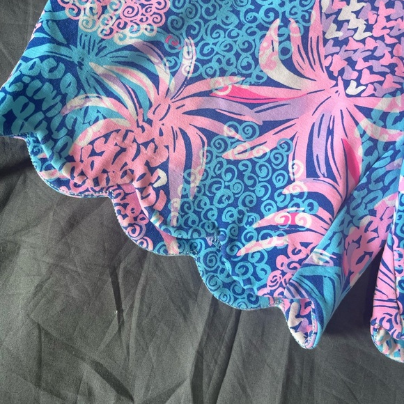 Lilly Pulitzer Blue and Pink Patterned Shorts - Picture 2 of 6